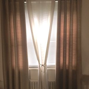 Curtain panels - (Total 6 panels)